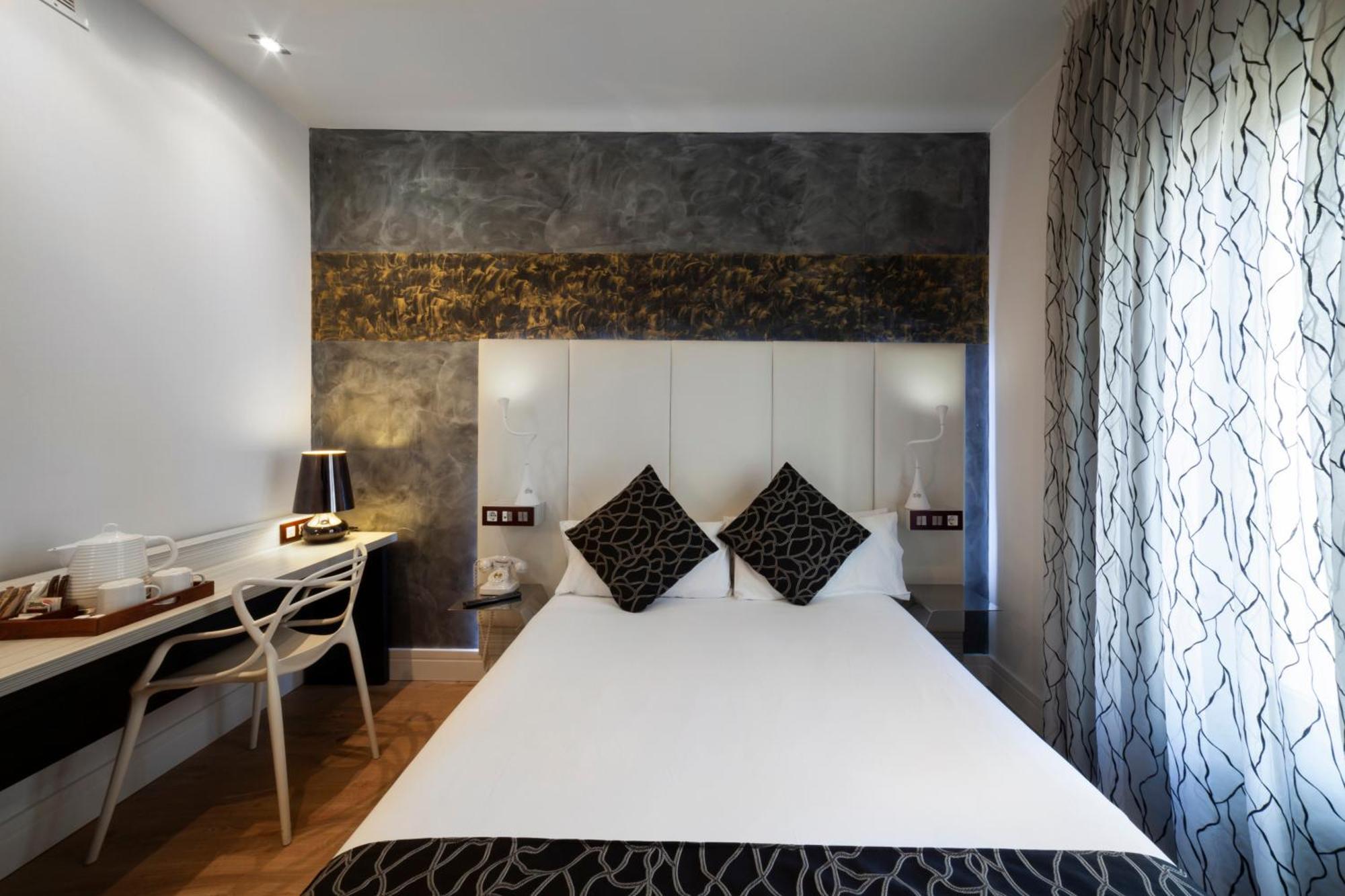Petit Palace Savoy Alfonso XII Madrid Zimmer foto